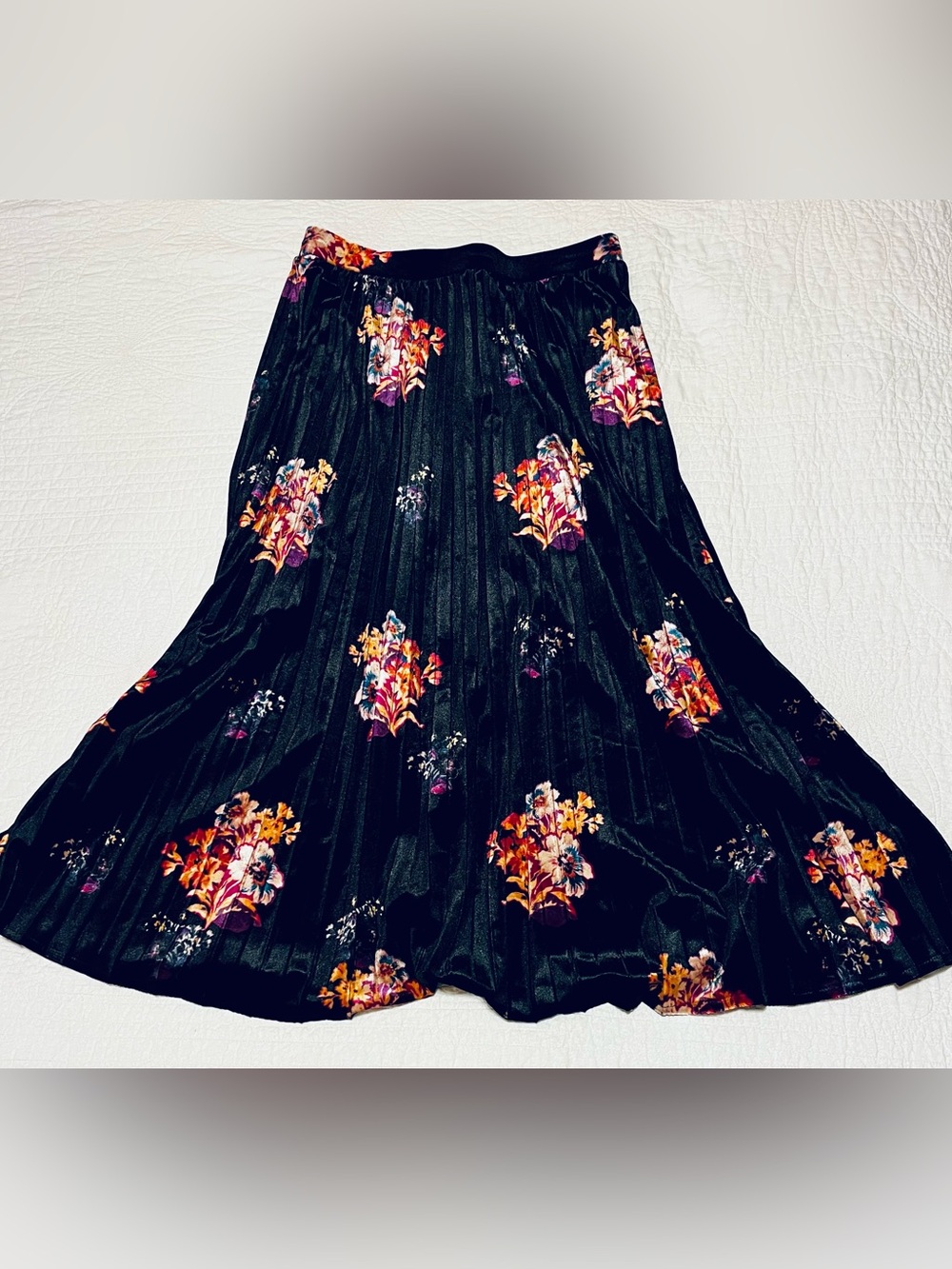 NWT Maeve Anthropologie Soft Velvet Flowy Midi Skirt Size XS - Picture 3 of 6